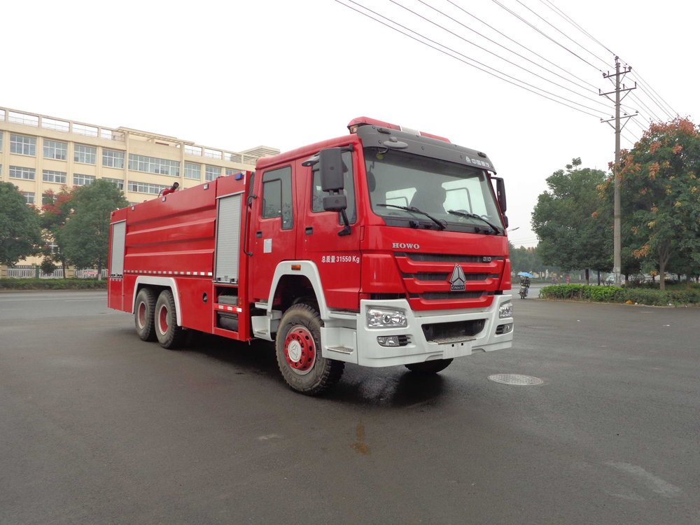 العلامة التجارية الجديدة ساينو تراك 15000 لتر شاحنة خدمة الإطفاء