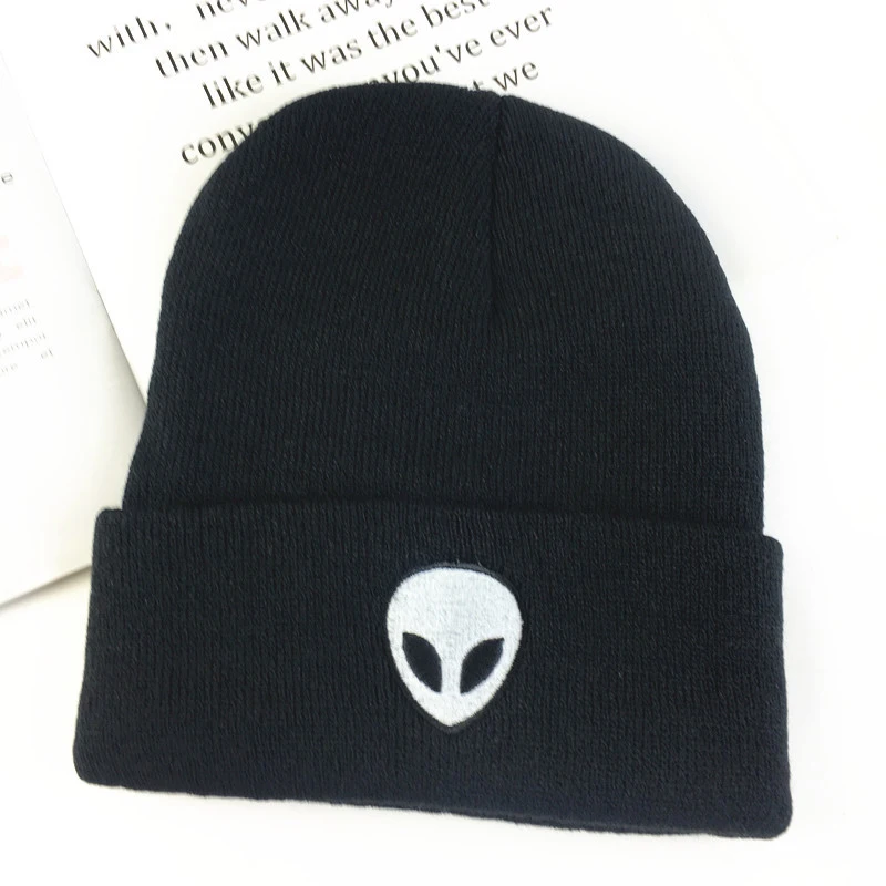 Alien Embroidery Knit Woolen Hat Autumn Winter Men and Women Outdoor Warm Curling Headgear