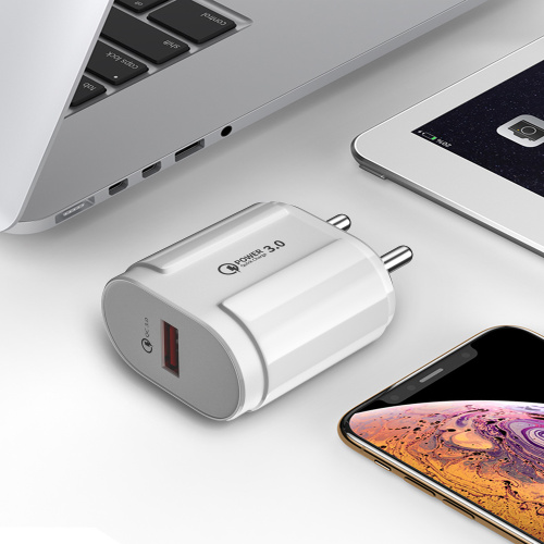 India QC3.0 18W Adaptador de cargador inteligente USB blanco