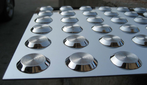 Tello in acciaio inox Tactiles