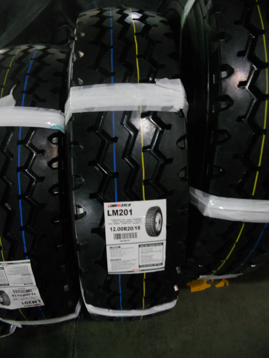 China Radial Truck Tyre Koryo/ Longmarch Lm128 Lm526 (425/65R22.5 445/65R22.5)