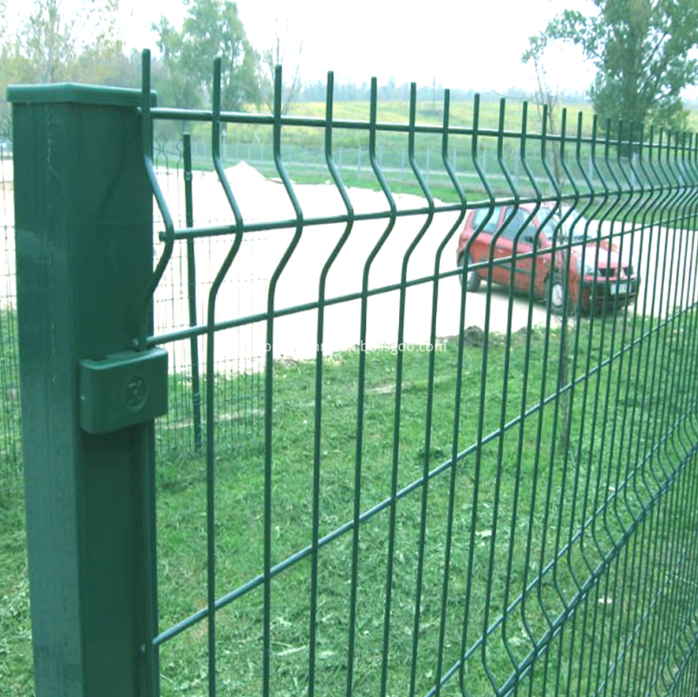 Power Coated Metal Mesh Fence