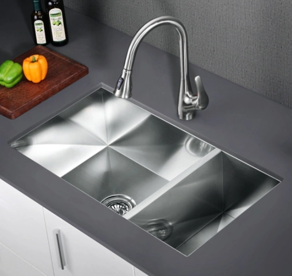 stainless steel kitchen sink