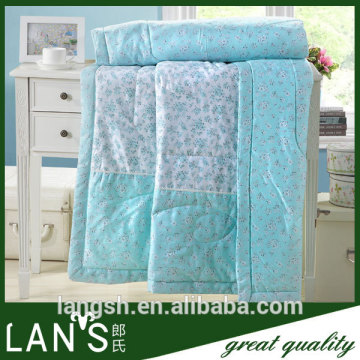 100-percent cotton summer quilt