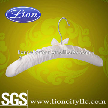 LEC-S5019 wholesale high quality custom Satin sponge cloth hanger