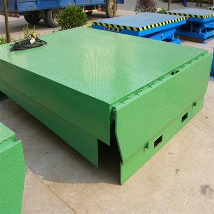 stationary loading dock ramps