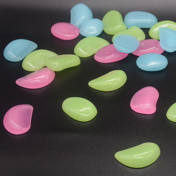 Plastic Pebble Stones / glow Pebble Rock