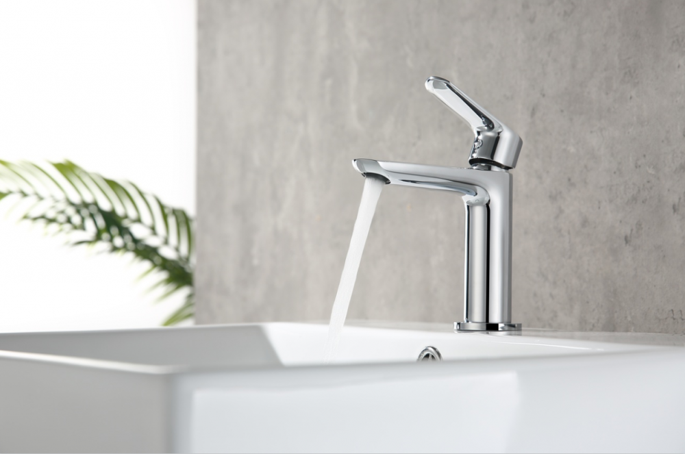 Wall-mounted Modern Basin Faucet Mixer Tap