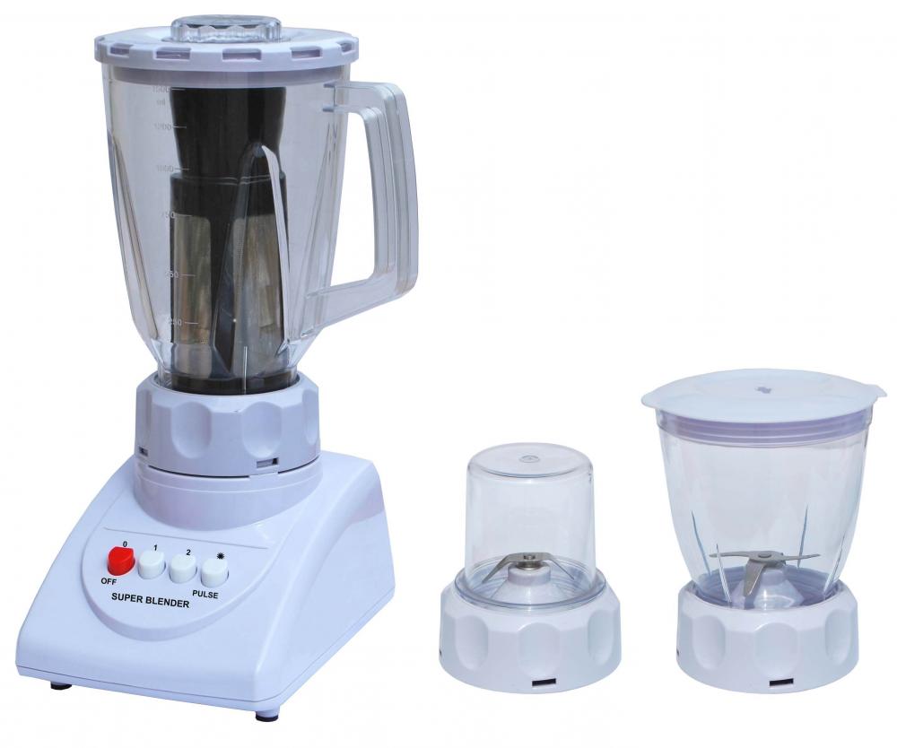 Electric food blender for crushed ice