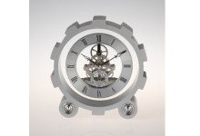 Wheel design frame table clock