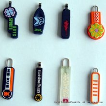 new trendy product embossing words various shape soft pvc zipper puller metal