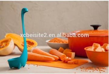 CY036 Hot Sale Plastic Long Handle Spoon Stand Spoon Dinosaur Shape Spoon Soup Ladle