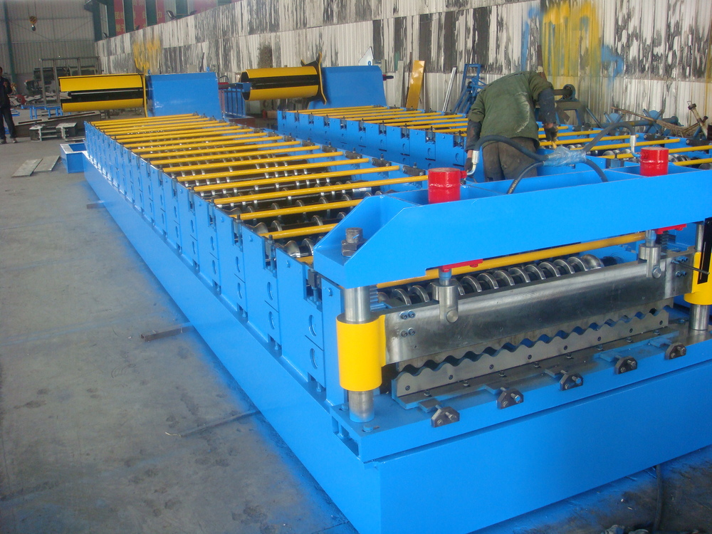 corrugated iron roofing sheet roll forming making machine made in China