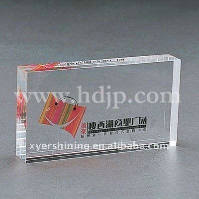 Vogue Etched Crystal Square Cube for Souvenir