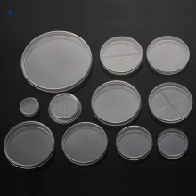 plastic petri dish with cover