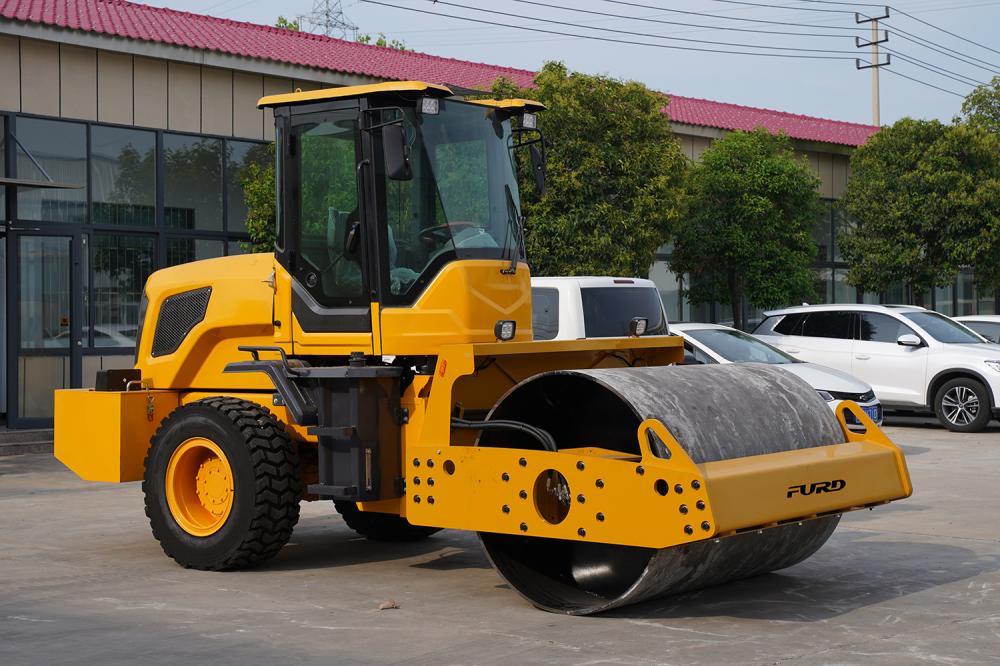 Dependable performance 8 ton earth roller compactor for sale