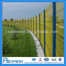 garden metal fence trellis