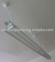 Fluorescent Lamp Fixture