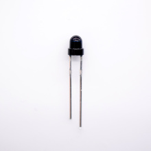 ИК-фототранзистор со сквозным отверстием, 2-контактный корпус