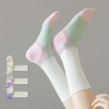 Comfortable Shock Absorption Sports Socks for Running and Jumping