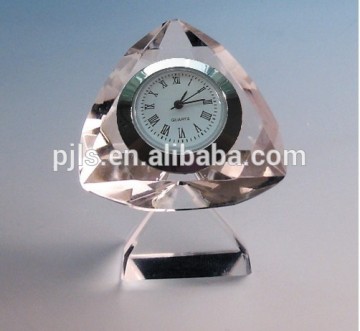 diamond shape crystal clock with base