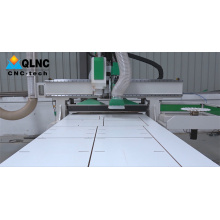 Máquina de produção de móveis de painel roteador de madeira CNC
