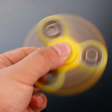 2017 New Design Hand Spinner Toys Tri-Spinner Fidget Spinner