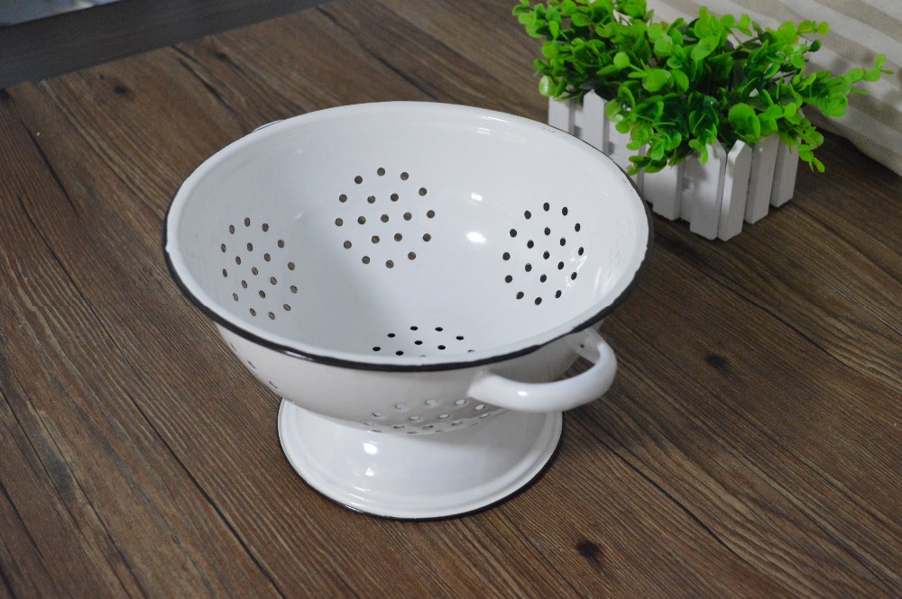 The Hollow Out Enamel Colander Kitchen Basket And Vegetable Strainer