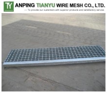 grating stair tread