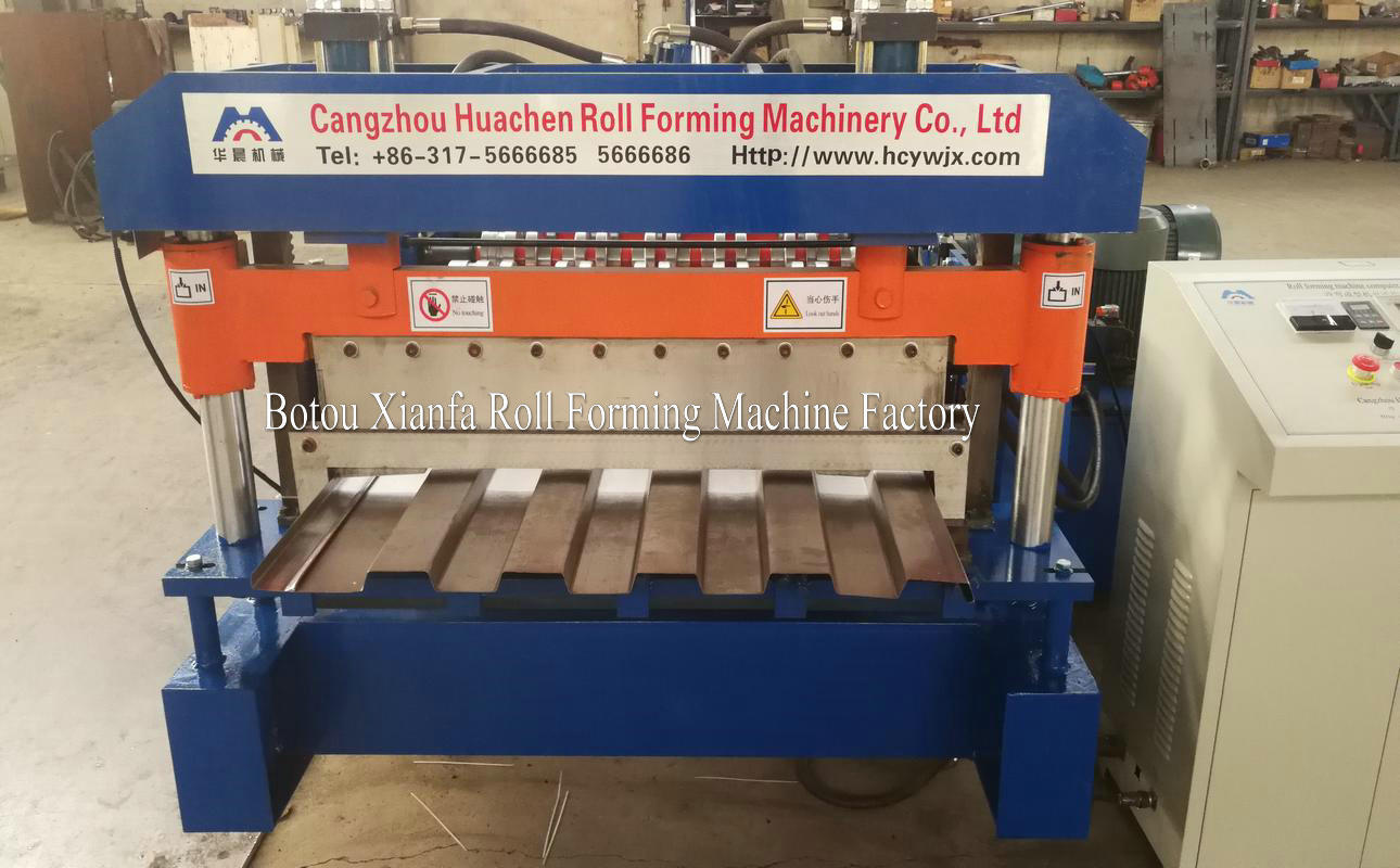 container panel forming machine