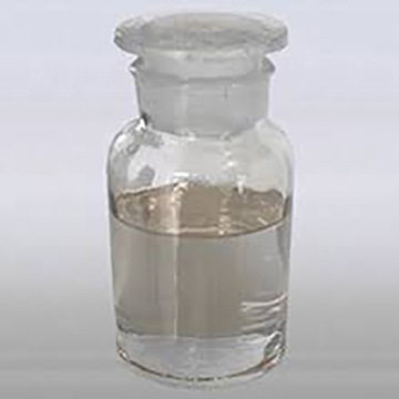 無色から淡黄色の油性液体CAS100-63-0