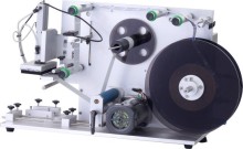 ILM semi-automatic flat bottle labeling machine