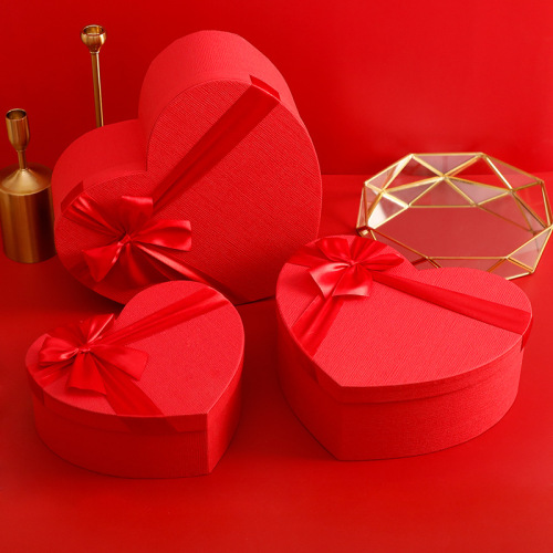 उच्च गुणवत्ता वाले खाली चॉकलेट दिल आकार उपहार बॉक्स