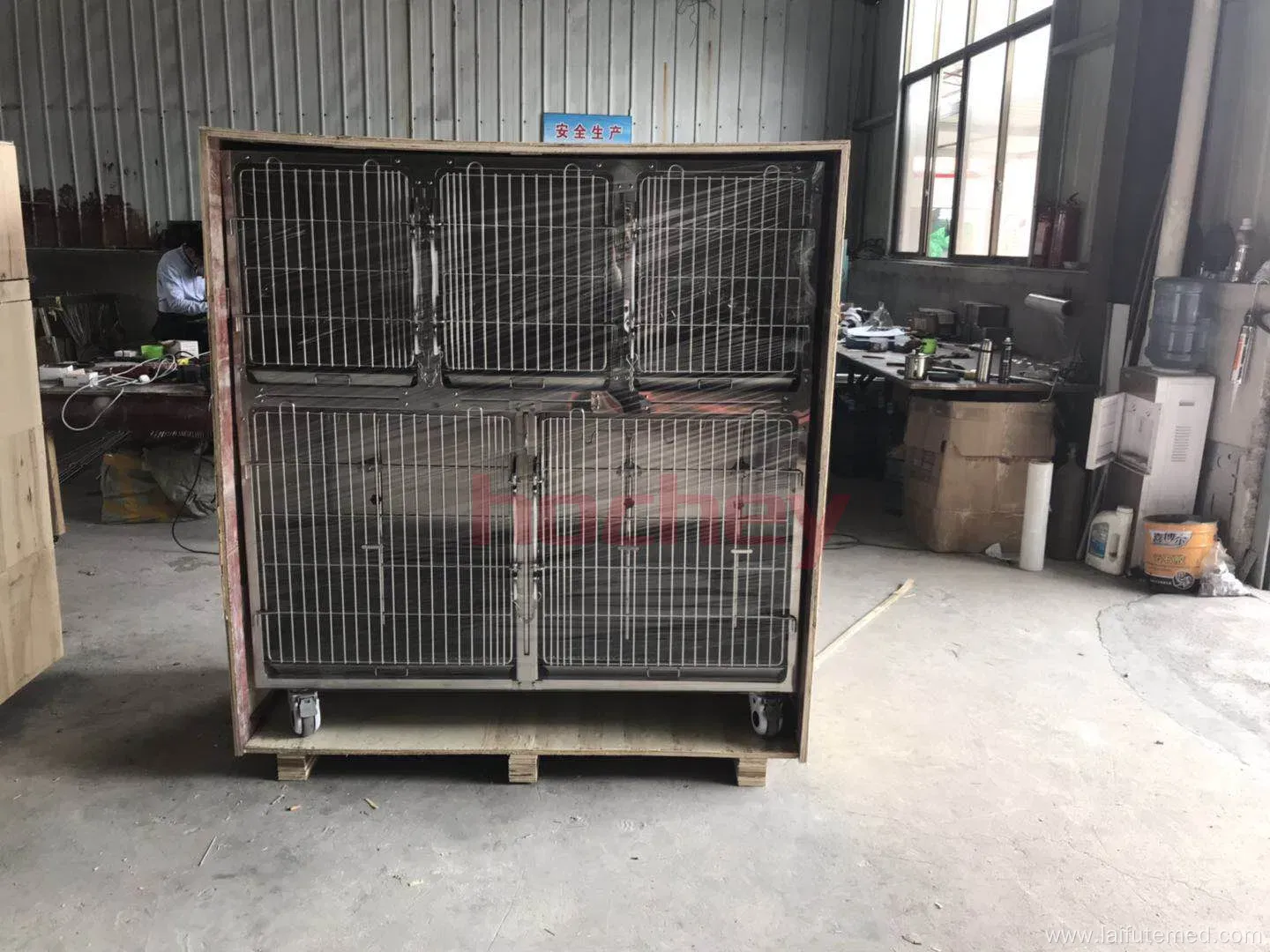 Factory Price Animal Veterinary Pet Cages Stainless Steel Vet Cat Cage with Wheels and Tray Oxygen Cage