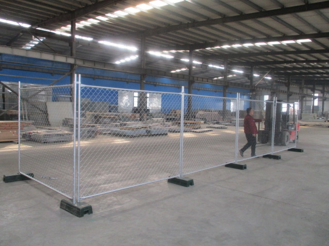 hot sale  powder coated temporary fence from China