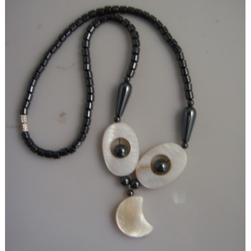 Hematite pearl Shell Necklace