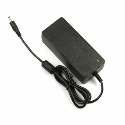 19v 4,74a 90W csere univerzális laptop adapter teljesítménye