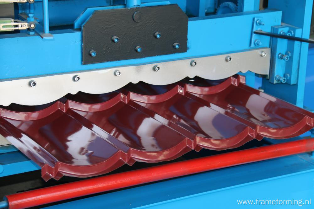 Arc glazed steel roofing tile sheet roll forming machine