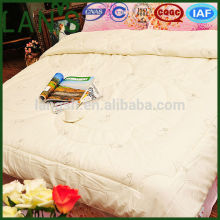 Cotton Fabric 60% Wool and 40% polyester blended Wool Comforter
