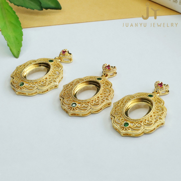 Wholesale Heart Shape Crystal Pendants: 13*18mm Cubic Zircon Gemstone & Diamond-Encrusted Brass Pendants Necklaces