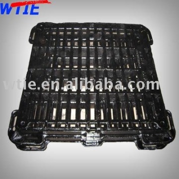 Casting manhole cover