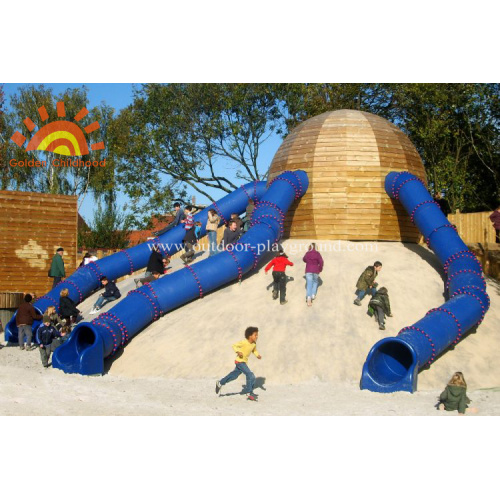 Slide Playground Besar Mendaki Lurus Tabung