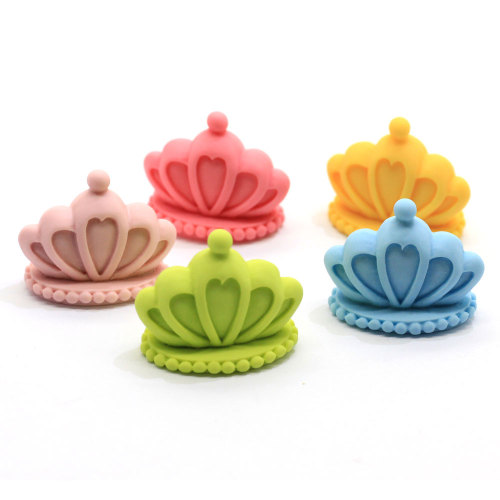 Miniaturas de resina 3D Mini Queen Tiara Crown para chico DIY Craft Scrapbook Hair Bow Center Decoración