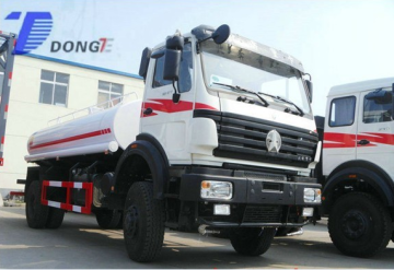 YUCHAI DONGTE 3200 Gallons water spray truck