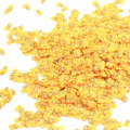 Vente chaude en argile polymère en forme d&#39;homme de pain d&#39;épice jaune pour la décoration de vacances d&#39;ornements faits à la main ou l&#39;art d&#39;ongle