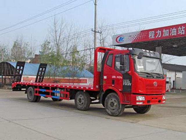 FAW Tri-axle 6X2 Flat Transport Vehicle