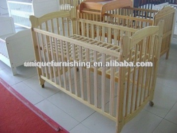 Wood baby cribs with wheels for baby product