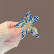 Iris Metal Brooch