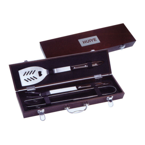 3pcs high quality BBQ set with wooden case