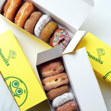 Custom Printed Luxury Mini Donut Boxes for Premium Dessert Packaging